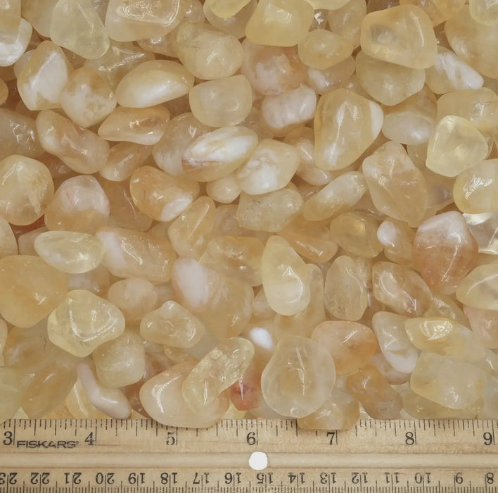 Citrine stone, an energizing and uplifting crystal for confidence and creativity