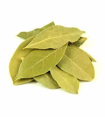 "Organic Bay Leaf Whole – Dried leaves for adding earthy flavor to dishes"