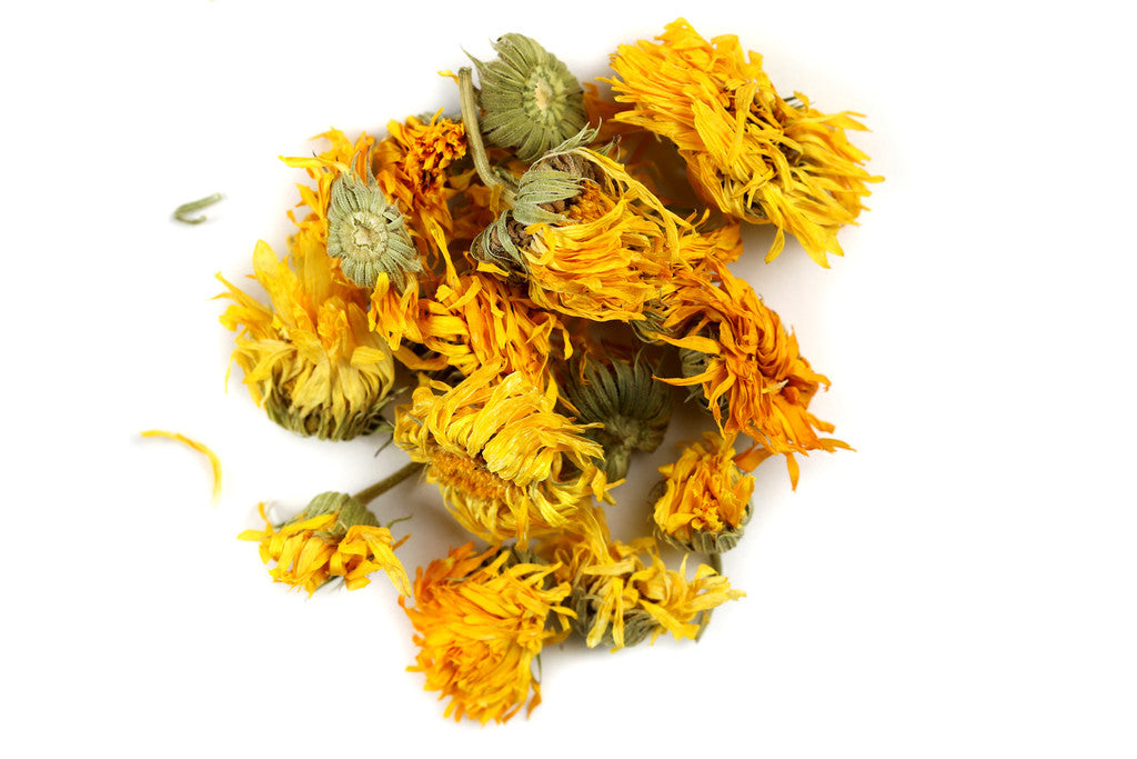 Calendula Flowers – Bright orange and yellow herbs for skincare and wellness